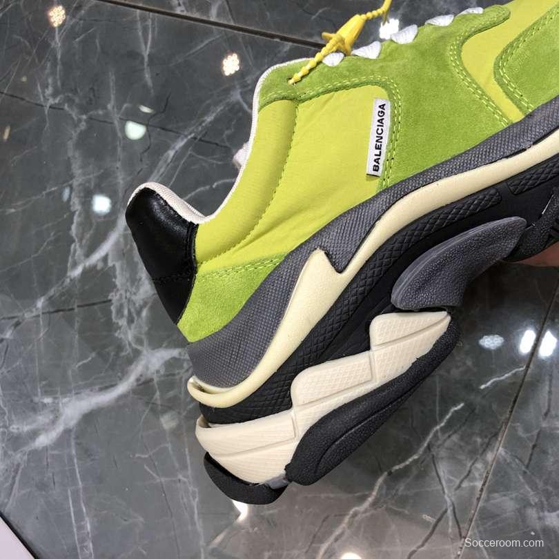 Men/Women Balenciaga Triple S 2.0 Sneaker Green Item 6380340