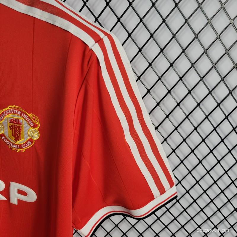 Retro 83/84 Manchester United Home Jersey