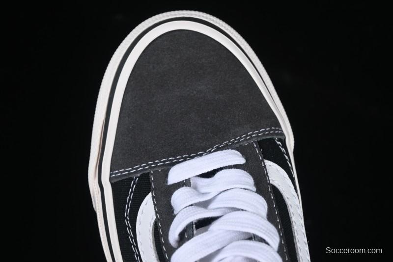 Vans Premium Old Skool 36 Retro Skate Shoes with Cushioned Insole - VN000D56239