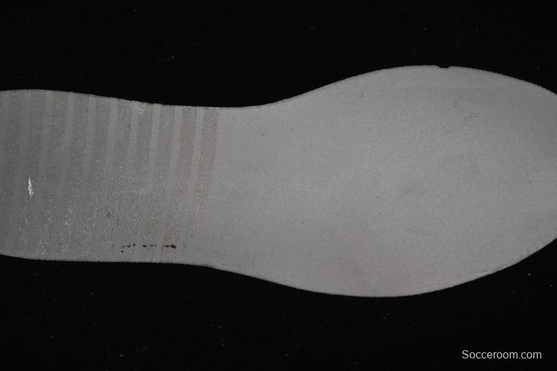 Nike V5 RNR Millennium Classic Retro Running Shoes with Foam Midsole - HJ5228-001