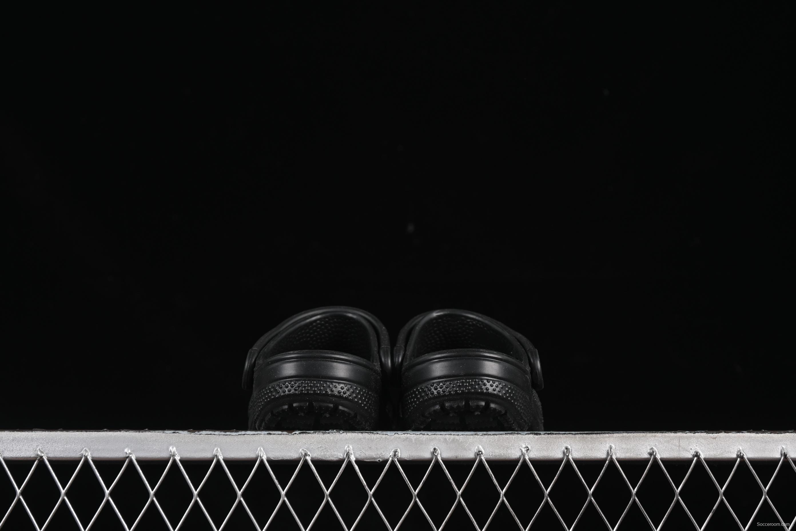 Crocs Classic Clog Kids Lightweight Slip-Resistant Comfortable Water Shoes - Classic Clog