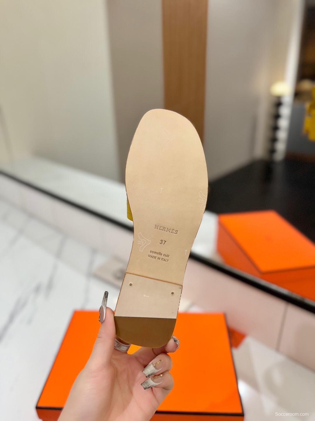 2025 Women Hermès Yellow Leather Slippers