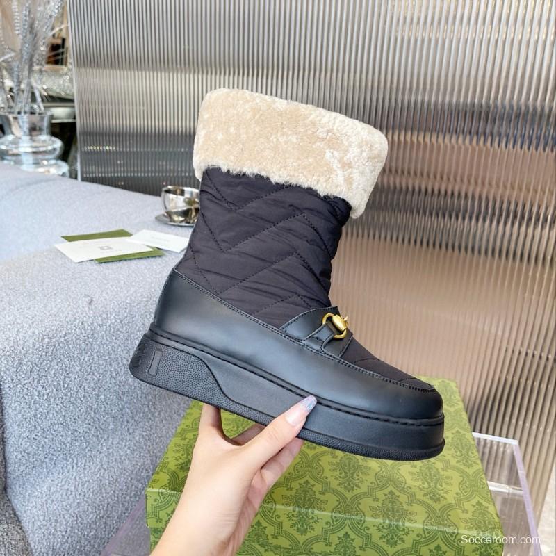 2024 Women Gucci black leather quilted snow boots gold metal MJ00420