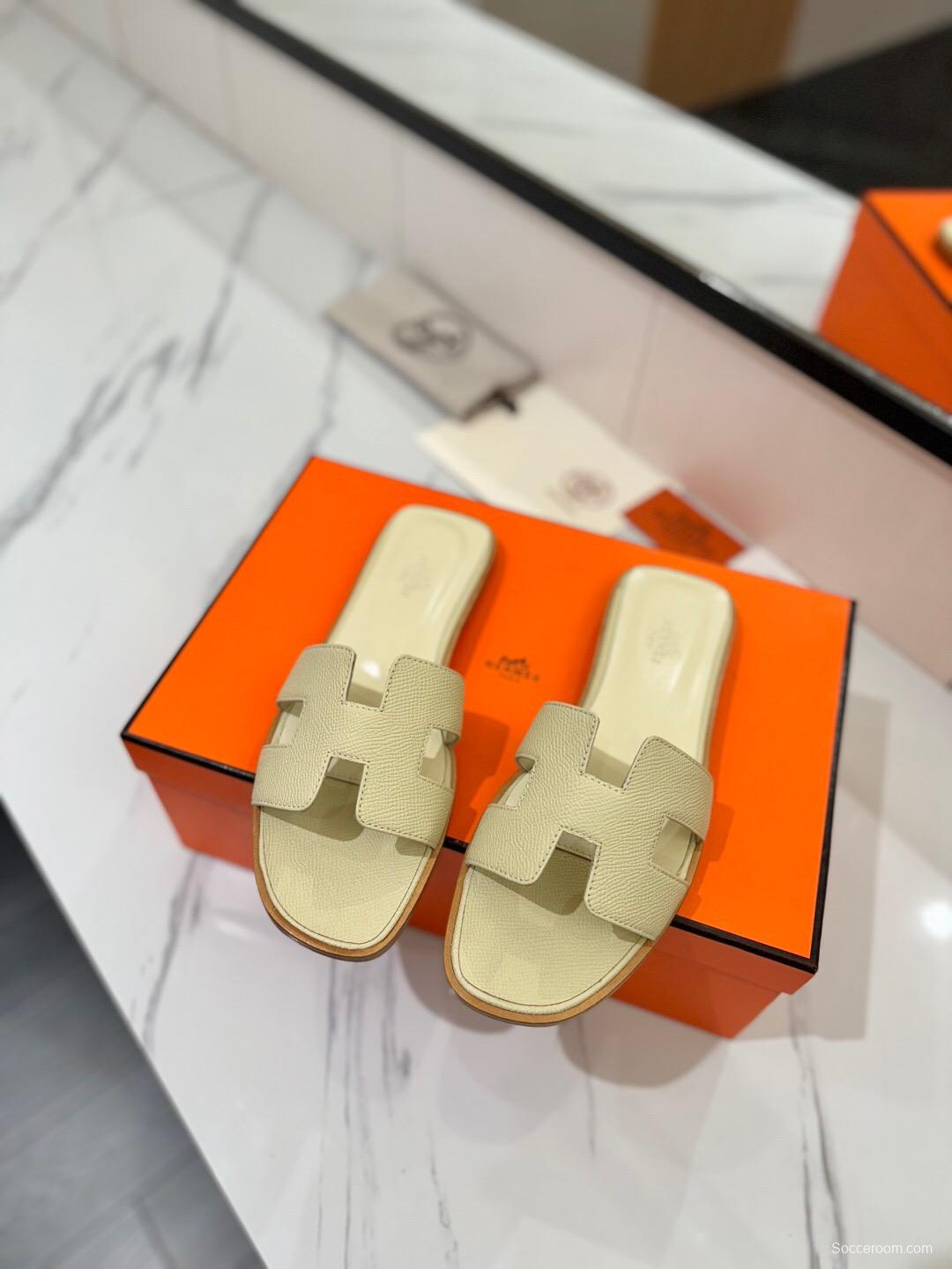 2025 Women Hermès Beige Leather Slippers