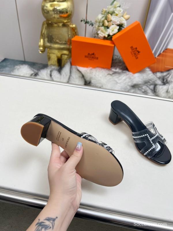 2025 Women Hermès Black Leather Slippers H Pattern MJ00180