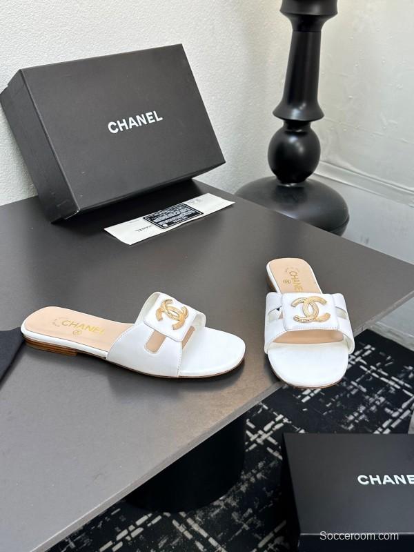 2025 Women Chanel White Leather Slippers
