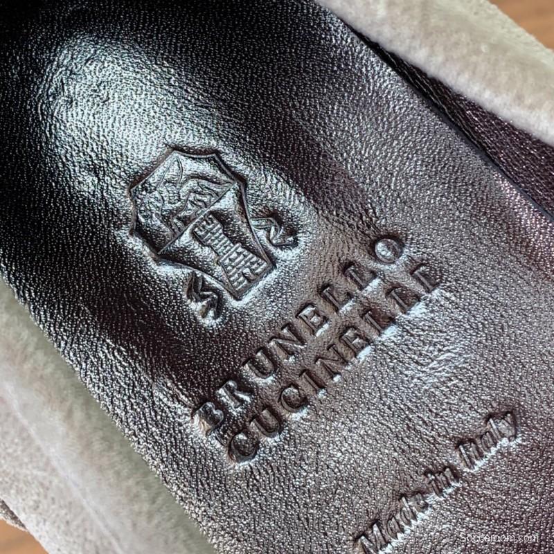 2025 Unisex Brunello Cucinelli Beige Suede Loafers Handmade Craftsmanship KFY00300