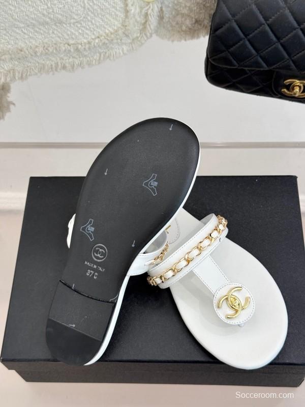 2025 Women Chanel White Leather Slippers CC Chain KFY00250