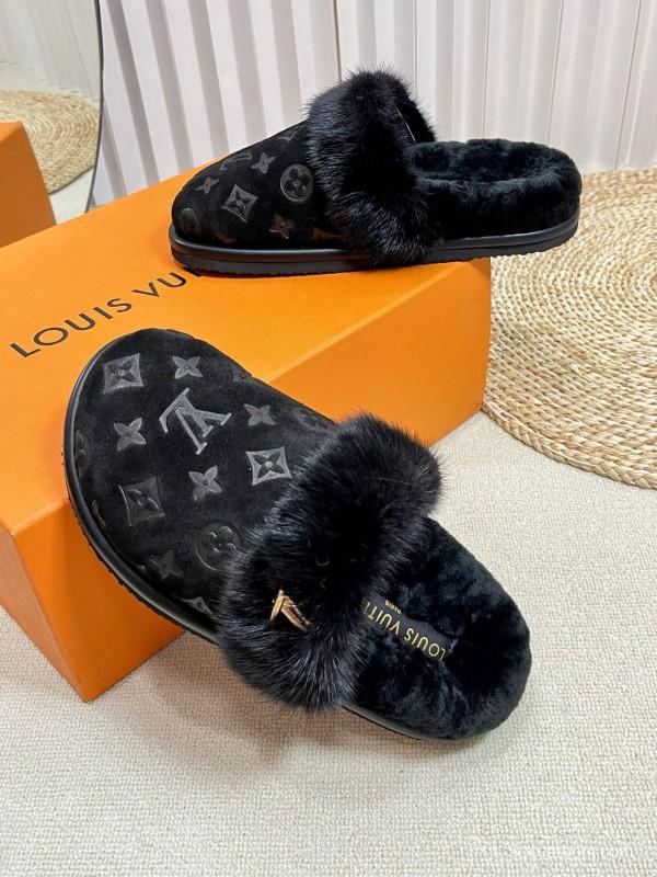 2024 Women Louis Vuitton Black Fur Slippers MJ00340