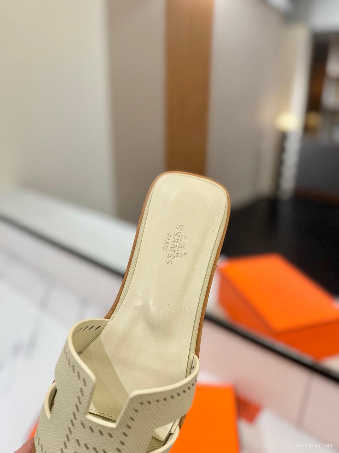 2025 Women Hermès Beige Leather Slippers