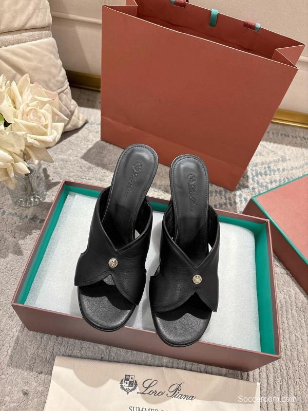 2025 Women Le Parmentier Black Leather Slippers LY00300