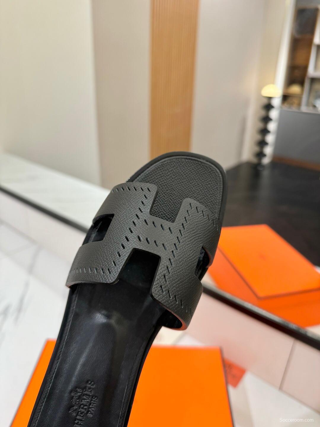 2025 Women Hermès Black Leather Slippers