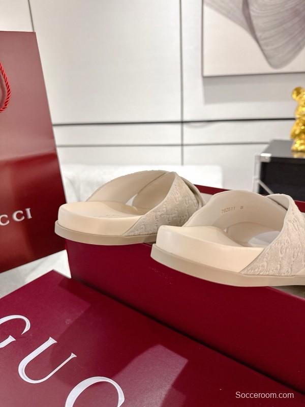 2025 Unisex Gucci Beige Suede Slippers Double G Embossed AS00240