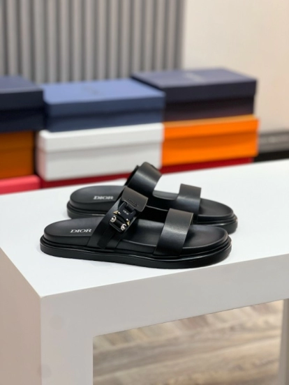 2025 Men Dior Black Leather Slippers Metal CD Diamond AS00190