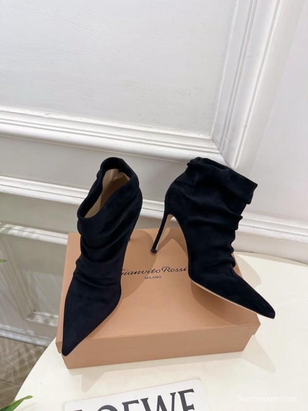 Gianvito Rossi Fall Winter 2025 GR Pointed Toe Retro Pleated High Heel Ankle Boots - KFY00340