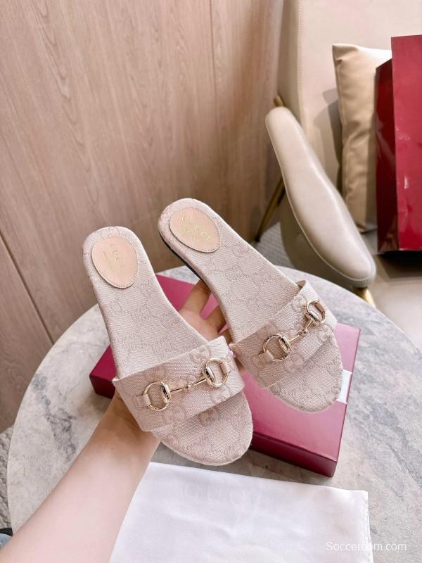 Gucci 2025/SS Leather Mule Sandals with Light Gold Hardware - LY00280