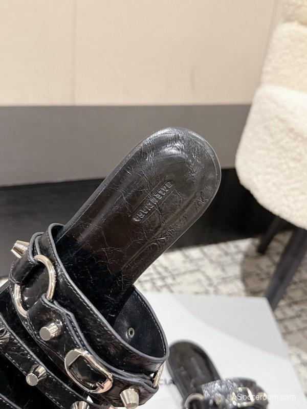 Balenciaga Cagole Metal Studded Sandals Series - KFY00260