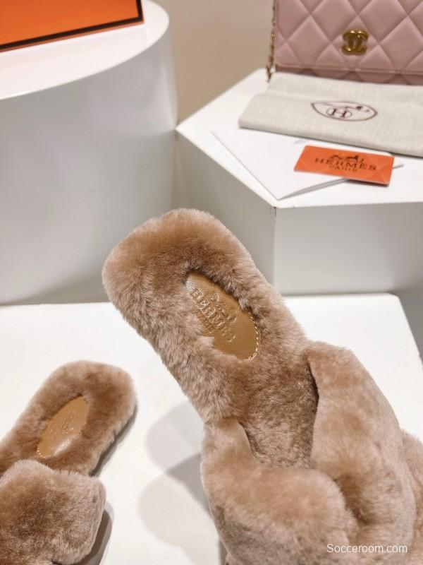 Hermès 2025 SS Love Fur Slippers Flat Sole - LY00240