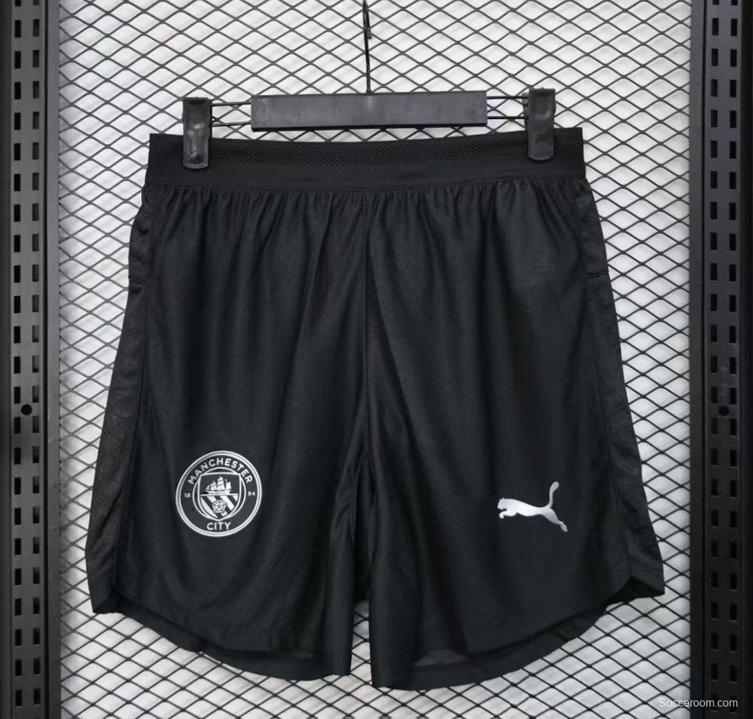 Player Version 25/26 Manchester United Black Shorts