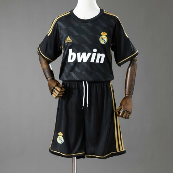 11/12 Kids Real Madrid Away Retro Kit Jersey Size 16-28